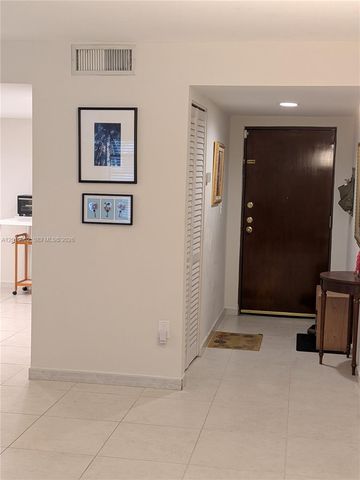 9030 SW 125th Ave E206, Miami, FL 33186