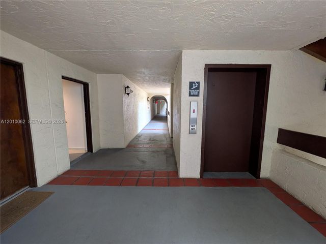 9030 SW 125th Ave E206, Miami, FL 33186