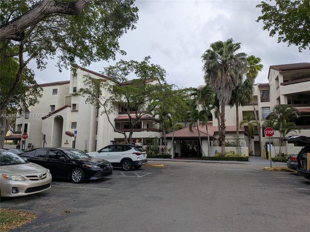 9030 SW 125th Ave E206, Miami, FL 33186