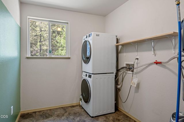 16324 Blacktail Lane, Bend, OR 97707