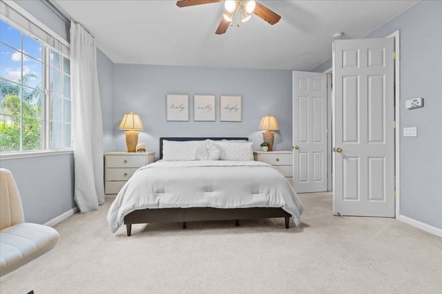 1242 Tulloch Dr, Tracy, CA 95304