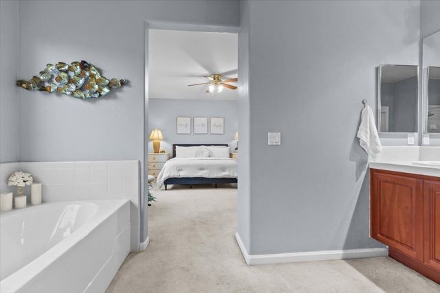 1242 Tulloch Dr, Tracy, CA 95304