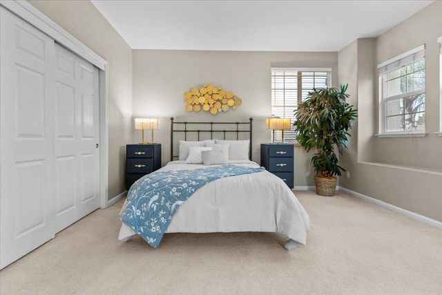 1242 Tulloch Dr, Tracy, CA 95304