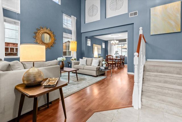 1242 Tulloch Dr, Tracy, CA 95304