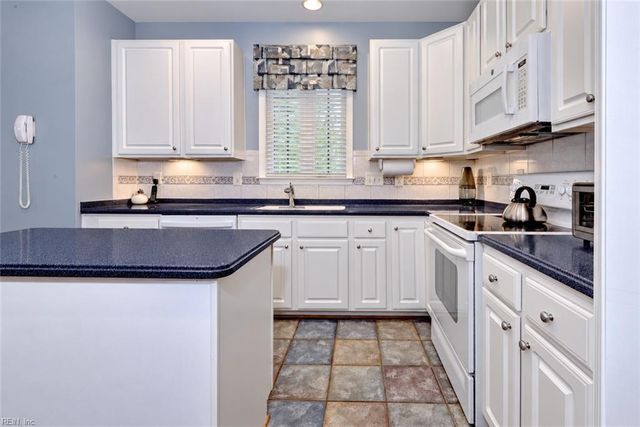 6864 Arthur Hills DR, Williamsburg, VA 23188