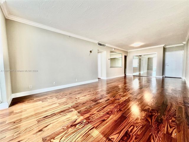 3000 S Ocean Dr 1012, Hollywood, FL 33019