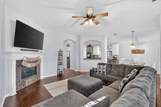 9506 Garrett Drive, Rowlett, TX 75089