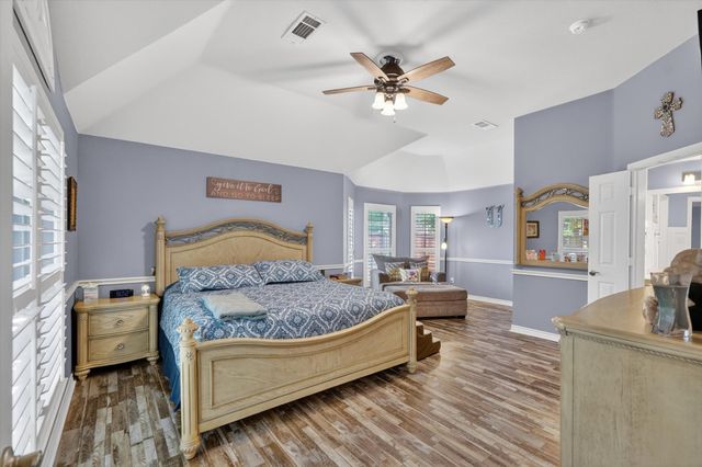 9506 Garrett Drive, Rowlett, TX 75089