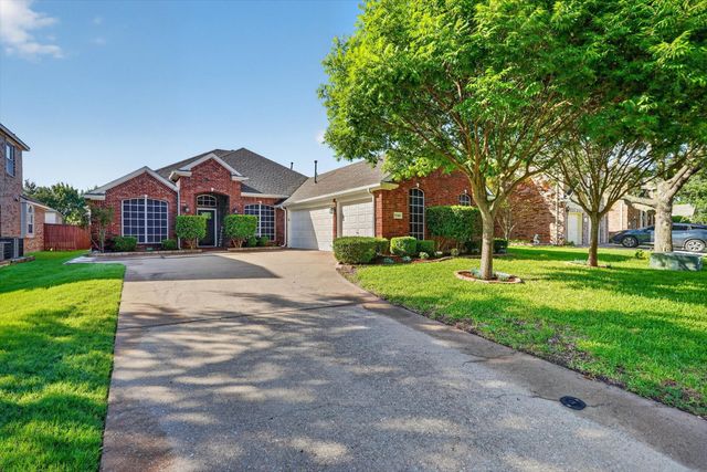 9506 Garrett Drive, Rowlett, TX 75089