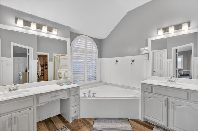 9506 Garrett Drive, Rowlett, TX 75089