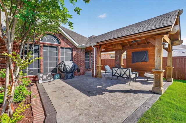 9506 Garrett Drive, Rowlett, TX 75089