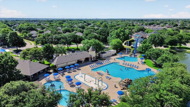 9506 Garrett Drive, Rowlett, TX 75089