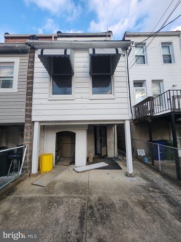 1018 N BENTALOU ST, Baltimore, MD 21216