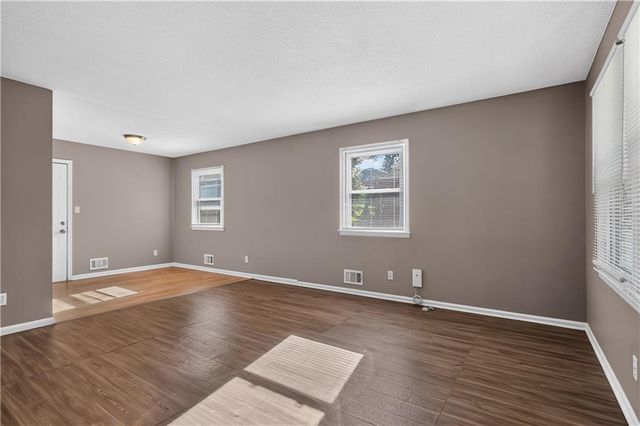 8608 E 58th Street, Kansas City, MO 64129