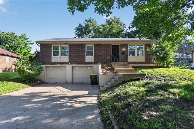8608 E 58th Street, Kansas City, MO 64129