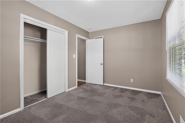 8608 E 58th Street, Kansas City, MO 64129