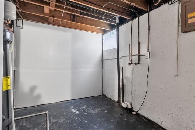 8608 E 58th Street, Kansas City, MO 64129