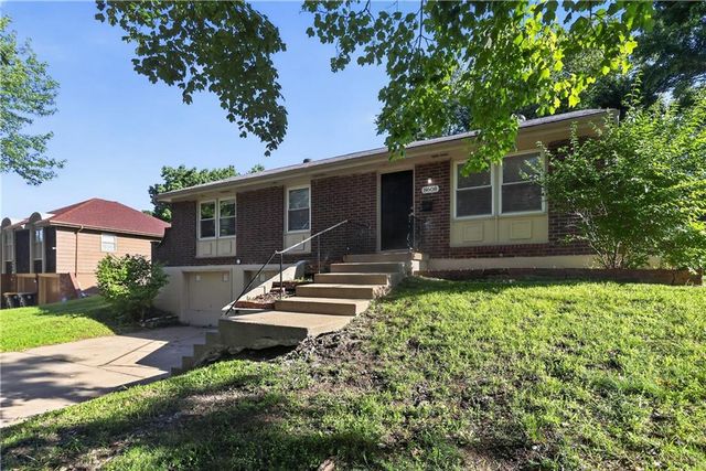 8608 E 58th Street, Kansas City, MO 64129