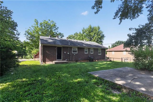 8608 E 58th Street, Kansas City, MO 64129