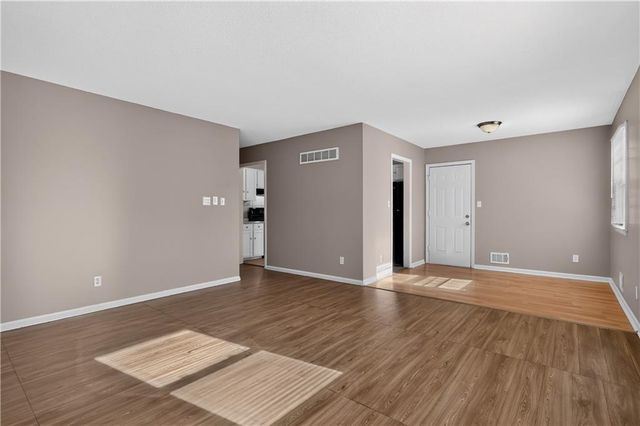 8608 E 58th Street, Kansas City, MO 64129