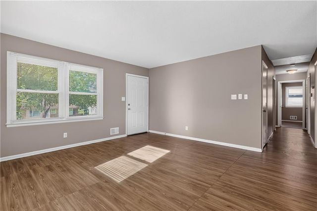 8608 E 58th Street, Kansas City, MO 64129