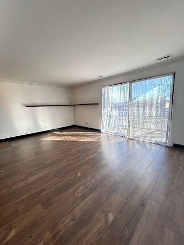 5850 W 87th Street 2A, Burbank, IL 60459