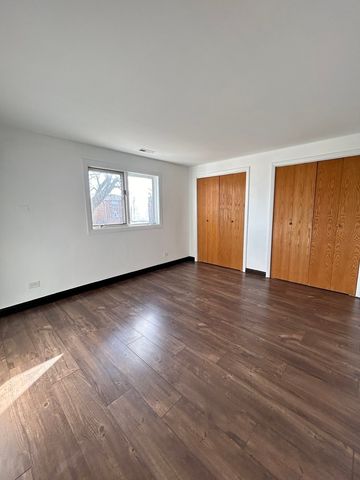 5850 W 87th Street 2A, Burbank, IL 60459