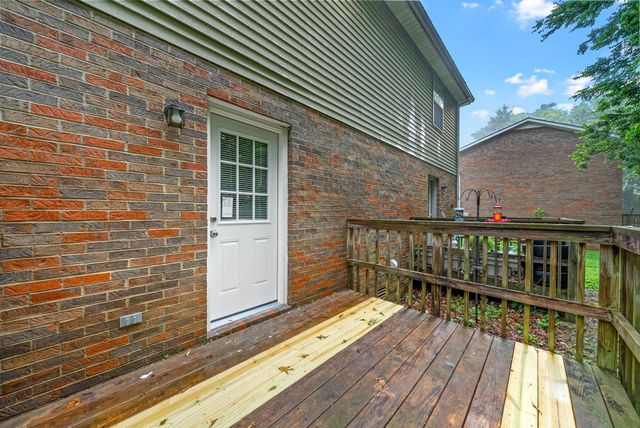 481 Martha Ln Apt D, Clarksville, TN 37043