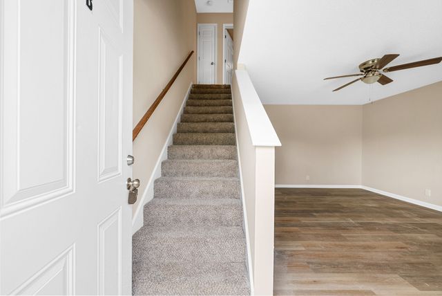 481 Martha Ln Apt D, Clarksville, TN 37043