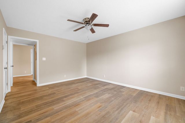 481 Martha Ln Apt D, Clarksville, TN 37043