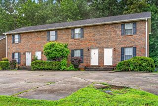 481 Martha Ln Apt D, Clarksville, TN 37043