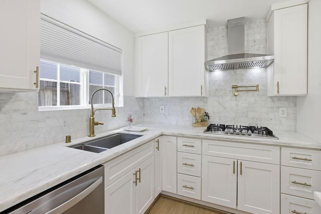 5124 Filbert Ave, Fair Oaks, CA 95628