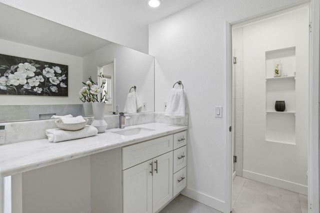 5124 Filbert Ave, Fair Oaks, CA 95628