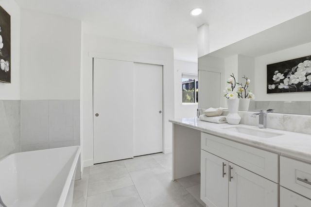 5124 Filbert Ave, Fair Oaks, CA 95628