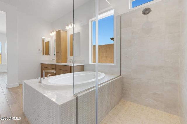 1032 W J WALTZ Way, Apache Junction, AZ 85120