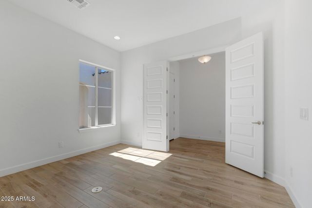 1032 W J WALTZ Way, Apache Junction, AZ 85120