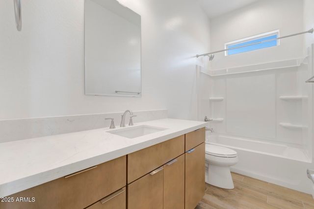 1032 W J WALTZ Way, Apache Junction, AZ 85120