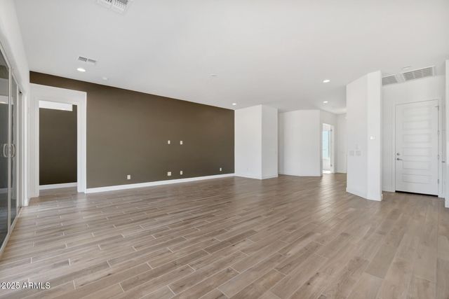 1032 W J WALTZ Way, Apache Junction, AZ 85120