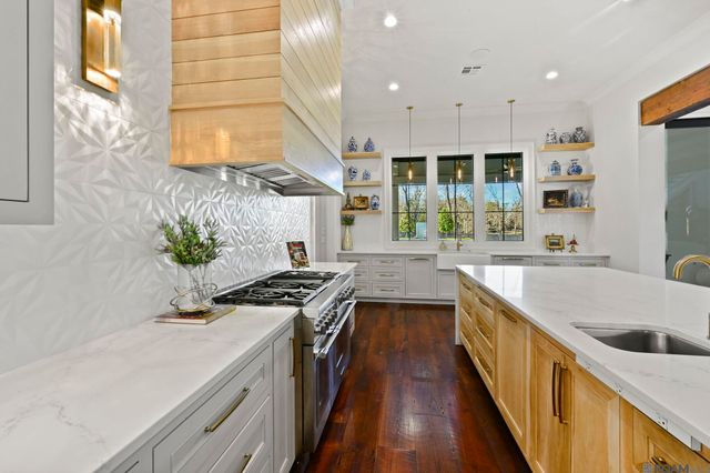 110 Valhalla Blvd, Saint George, LA 70810