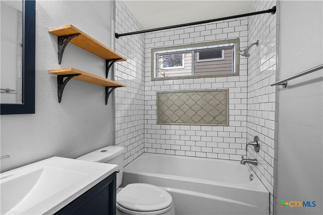 4492 Mather, Kyle, TX 78640