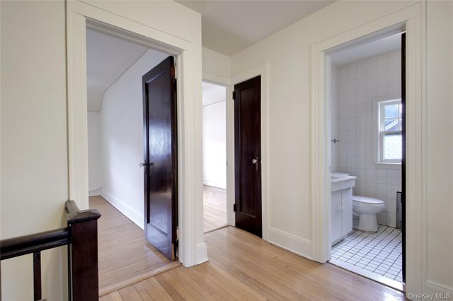 1613 Northern Boulevard, Roslyn, NY 11576