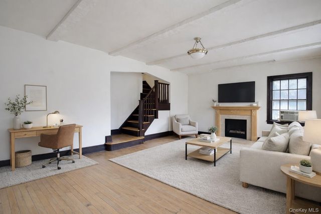 1613 Northern Boulevard, Roslyn, NY 11576