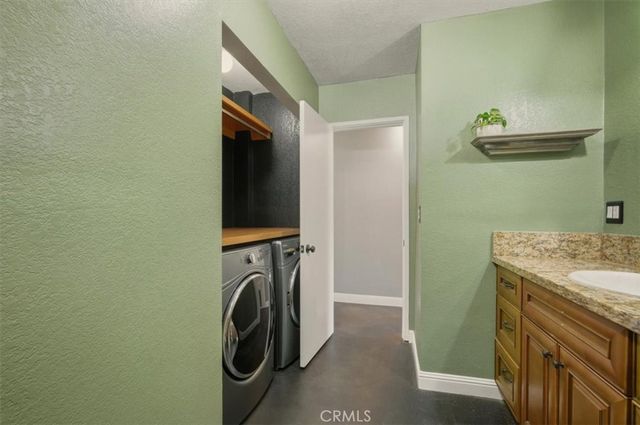 3495 Mono Drive, Riverside, CA 92506