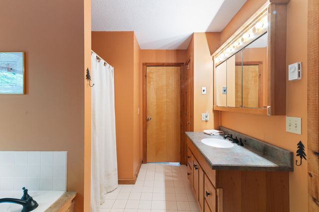 34 Ellis Brook Road, Dover, VT 05356
