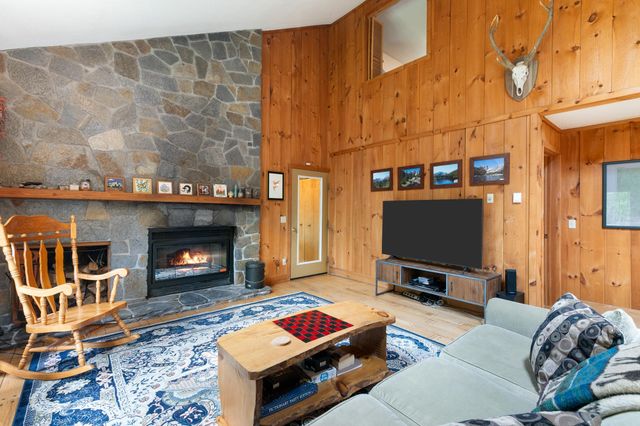 34 Ellis Brook Road, Dover, VT 05356