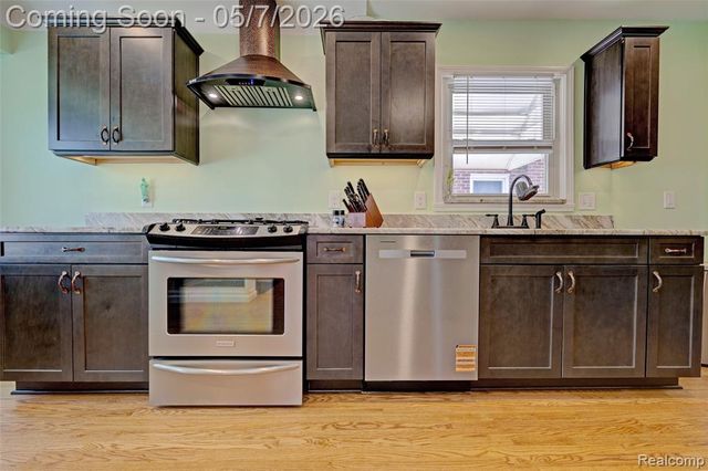 11353 Rockland, Redford, MI 48239