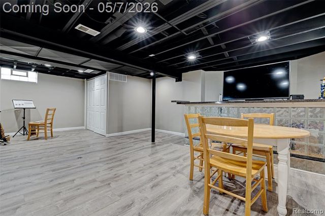 11353 Rockland, Redford, MI 48239
