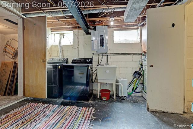 11353 Rockland, Redford, MI 48239