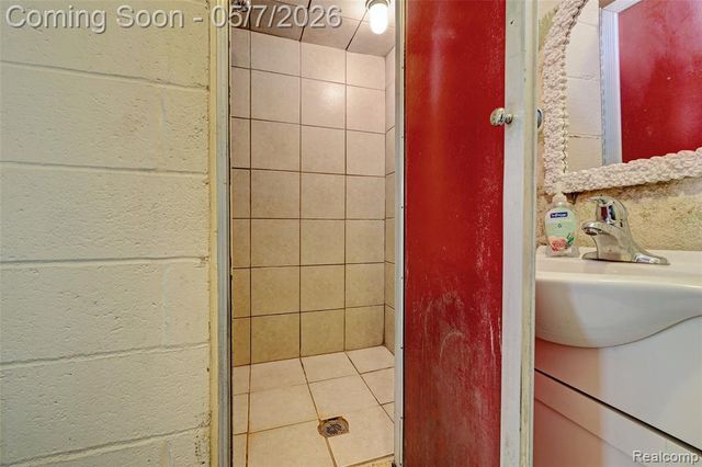 11353 Rockland, Redford, MI 48239