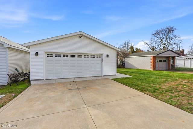 7128 Marcelline Court, Cuyahoga Heights, OH 44125